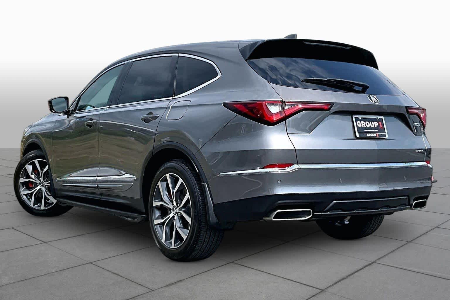 Used 2024 Liquid Carbon Metallic Acura w/Technology Package image 12