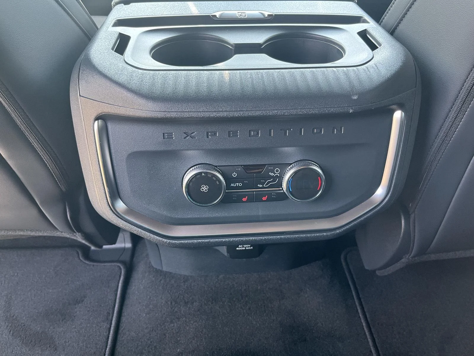 New 2026 Dark Matter Gray Metallic Ford Platinum® image 14