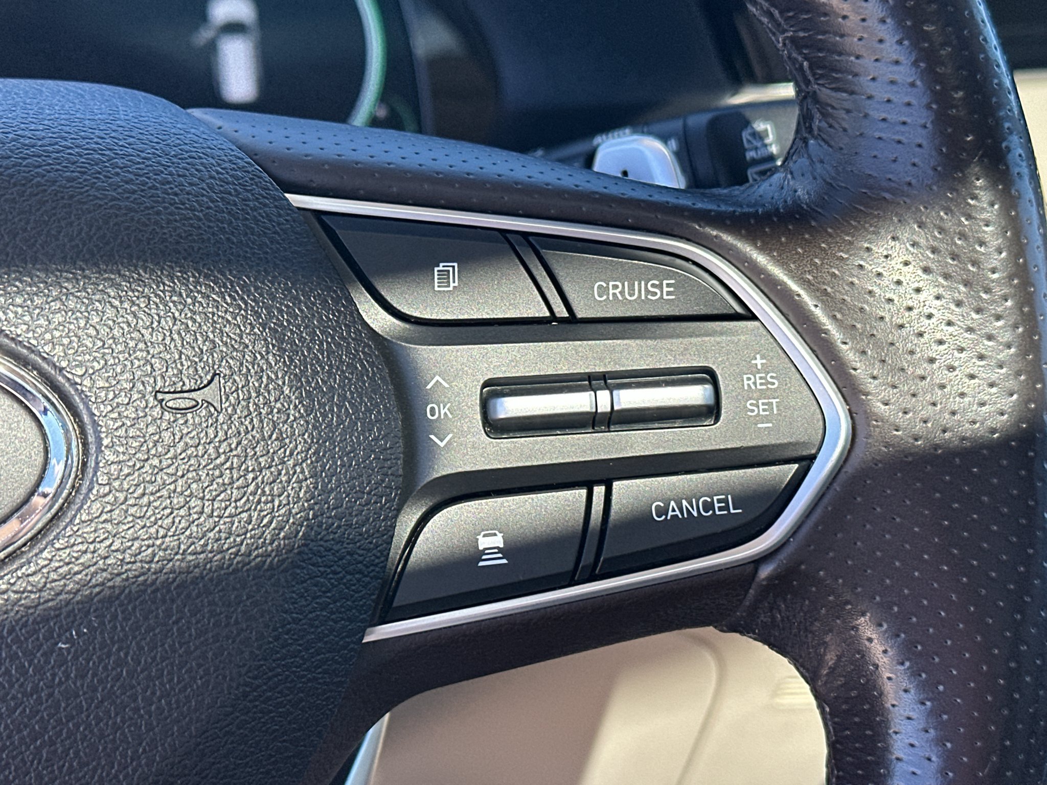 Used 2020 Becketts Black Hyundai Limited image 19