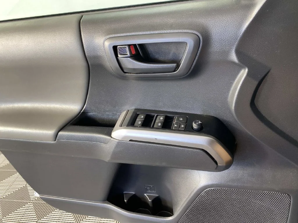Used 2022 Magnetic Gray Metallic Toyota SR5 image 22