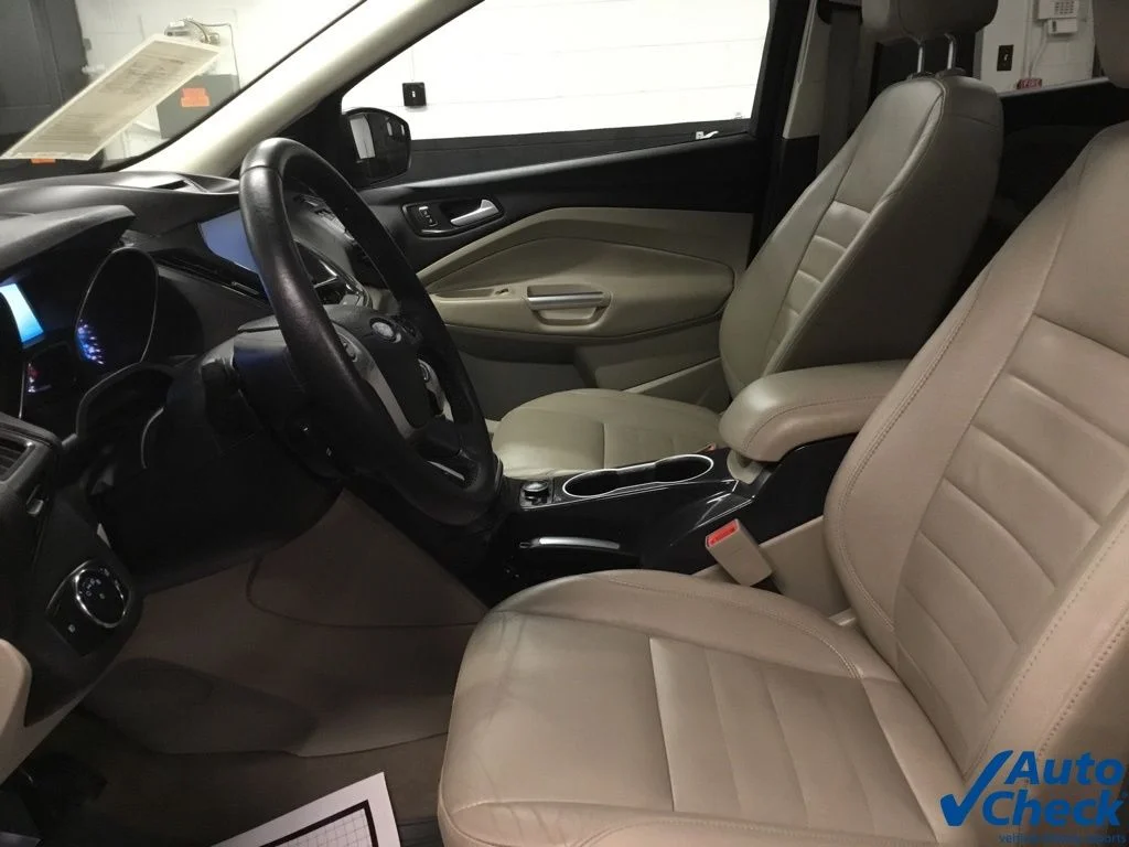 Used 2014 Red Ford Titanium image 24