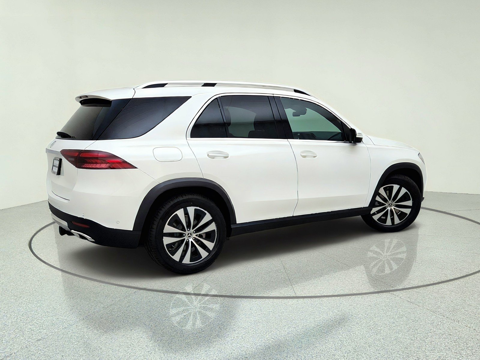 Certified Used 2026 Polar White Mercedes-Benz GLE 350 image 8