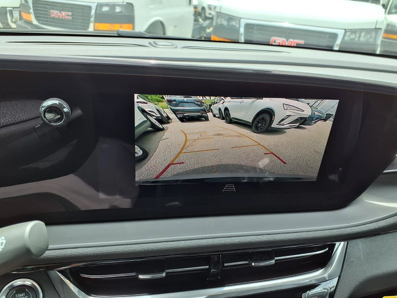2026 Buick Envista Sport Touring - Photo 4