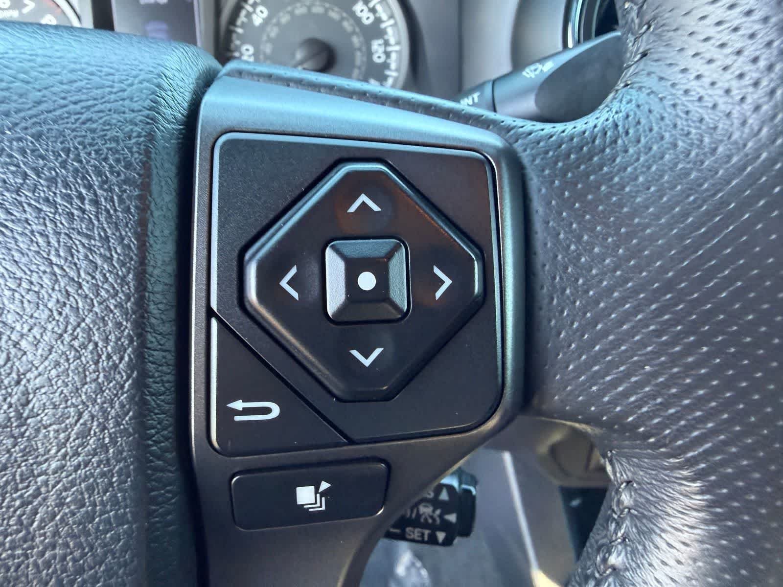 Used 2019 Midnight Black Metallic Toyota SR5 image 19