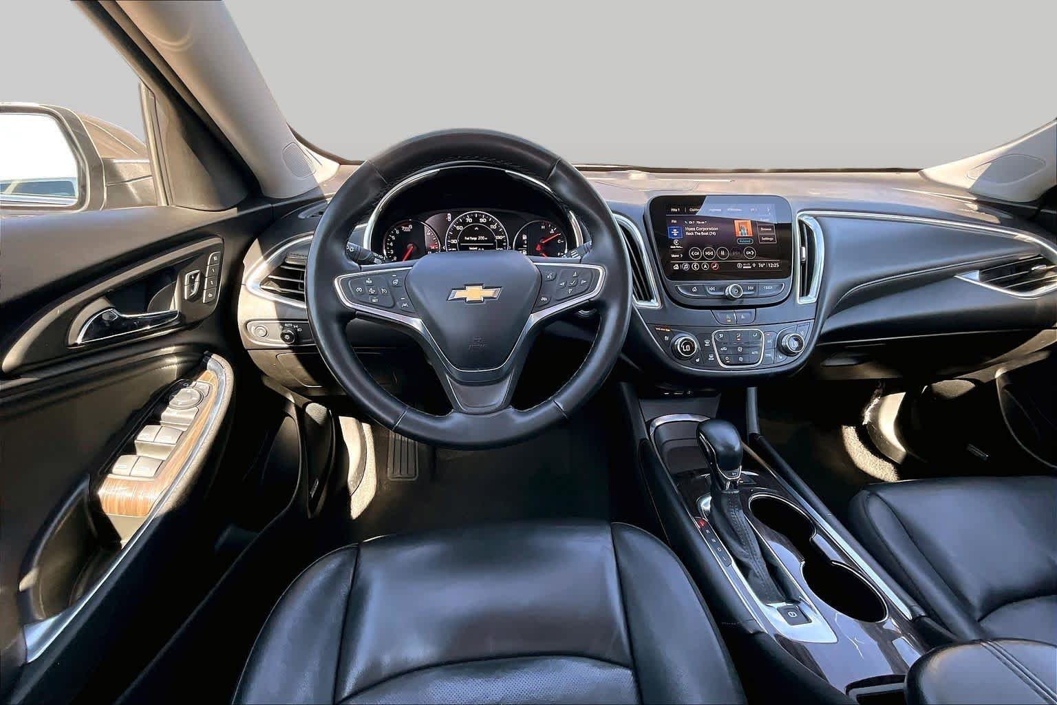 Used 2024 Mineral Gray Metallic Chevrolet LT image 6