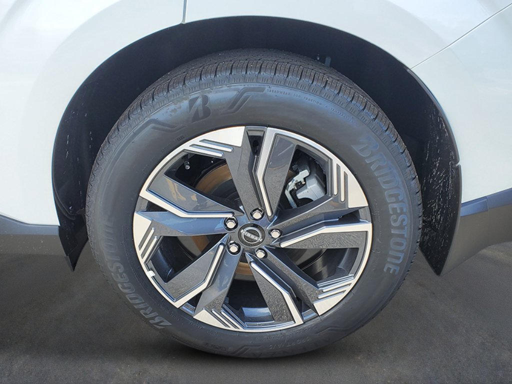 New 2026 Everest White Pearl TriCoat Nissan SL image 9