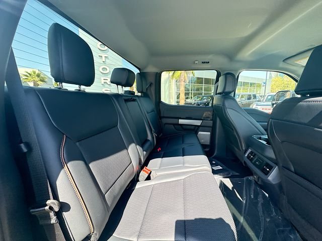 New 2026 Agate Black Metallic Ford Lariat image 28