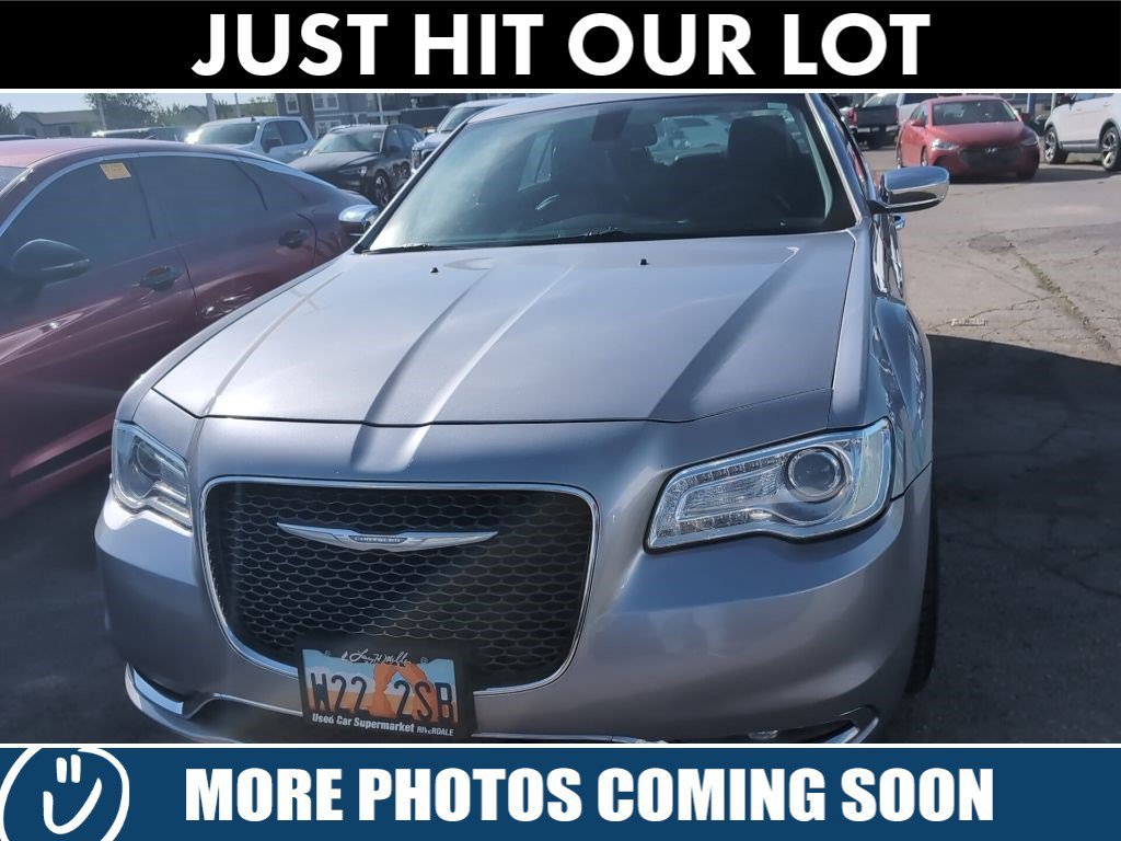 Used 2015 Billet Silver Metallic Clearcoat Chrysler C image 22