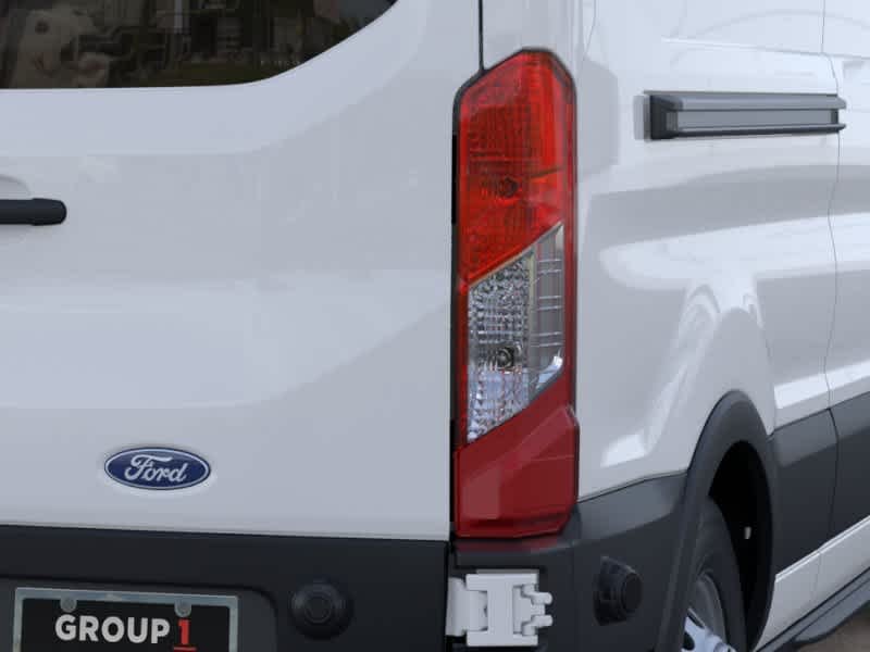 New 2026 Oxford White Ford  image 21