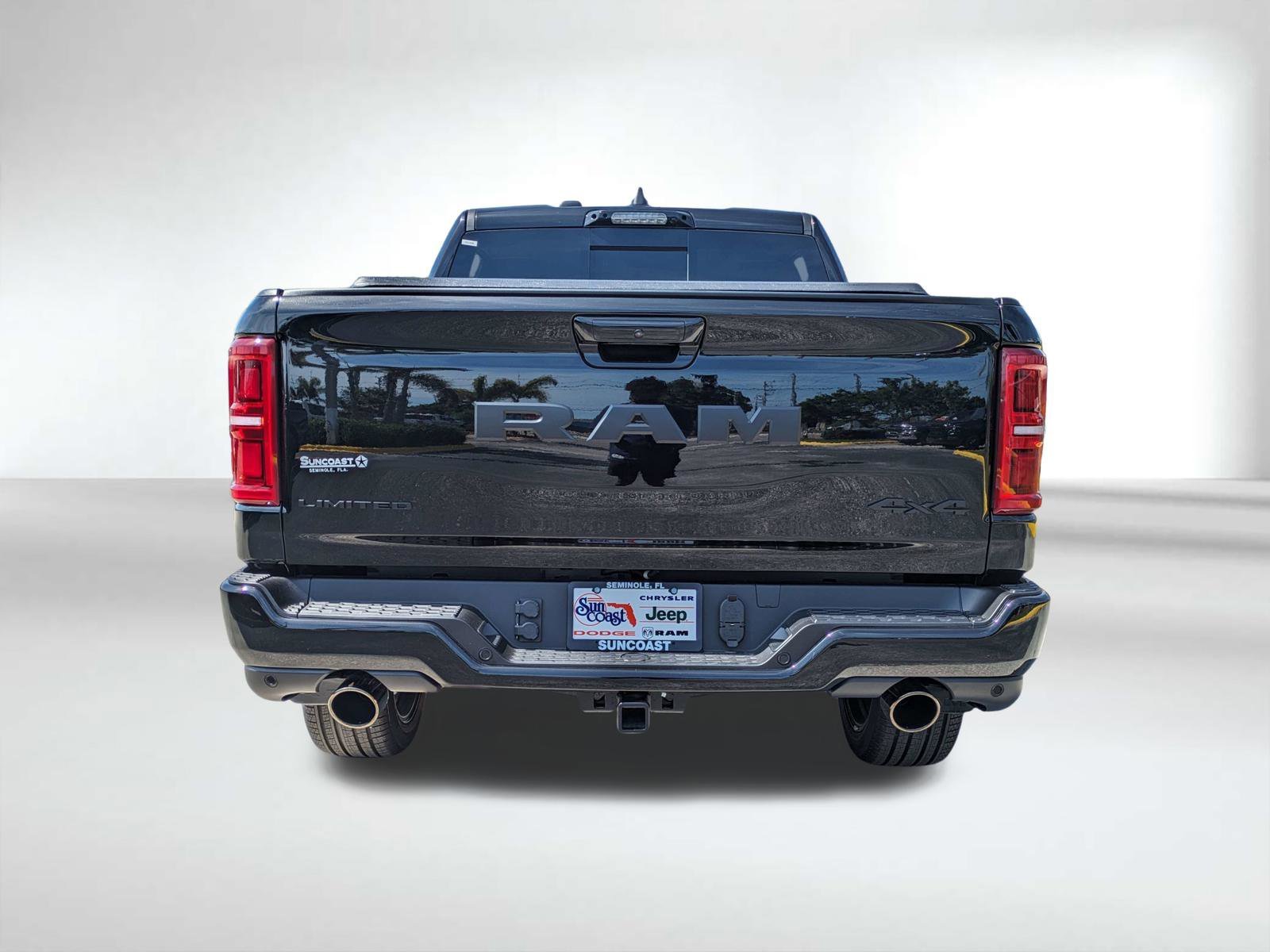 New 2026 Diamond Black Crystal Pearl-Coat Exterior Paint RAM Limited image 5