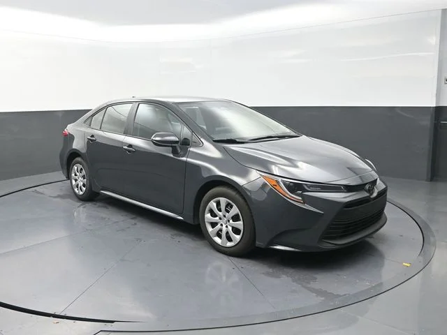 Used 2024  Toyota LE image 10