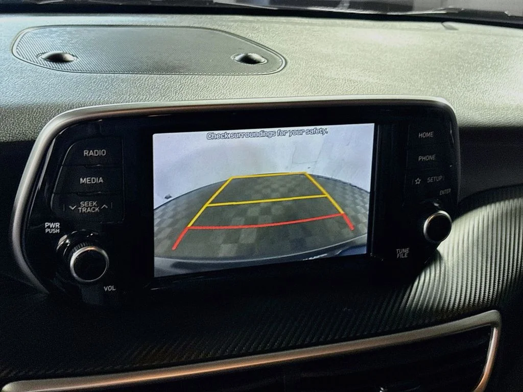 Used 2019 Blue Hyundai SE image 16