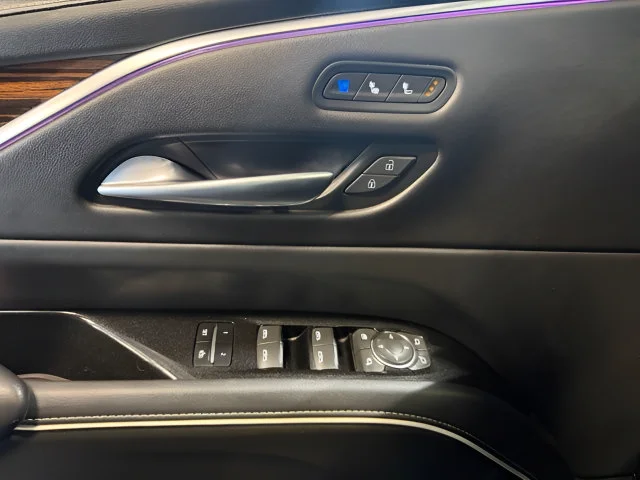 2022 Cadillac Escalade Premium Luxury - Photo 23