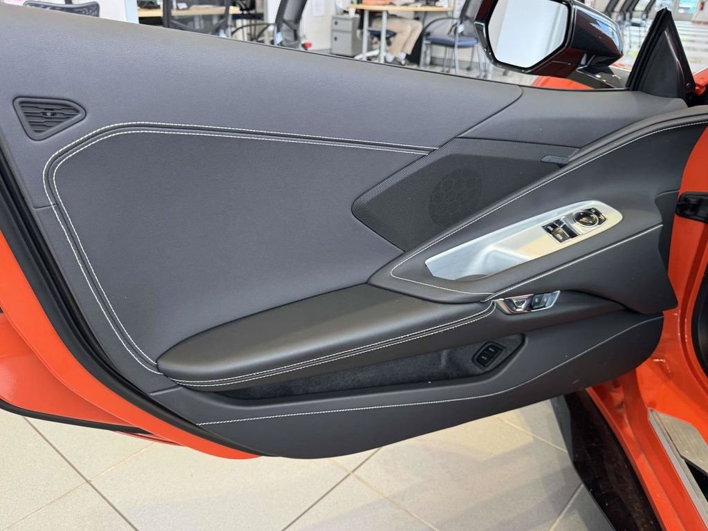 Used 2025 Orange Chevrolet Z06 image 17