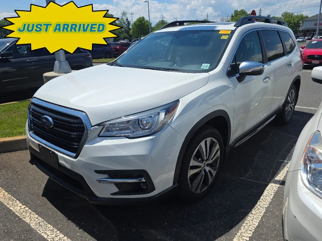 2022 Subaru Ascent Touring's photo