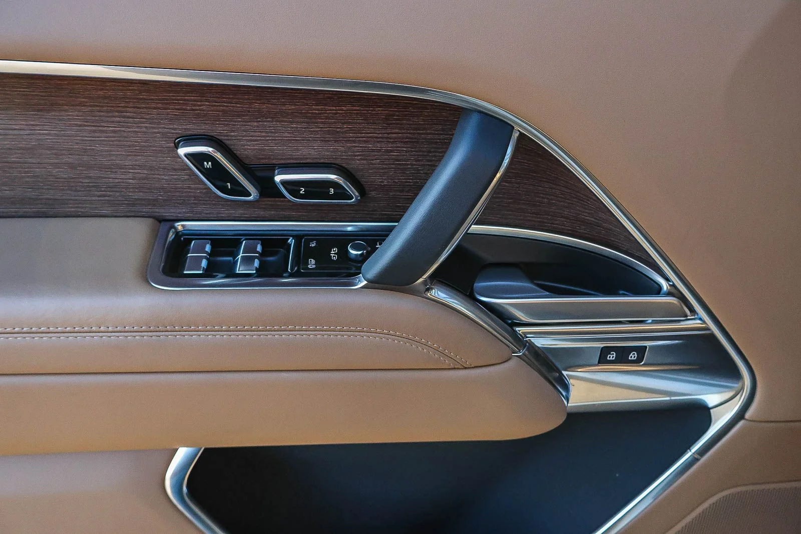 2025 Land Rover Range Rover SE - Photo 33
