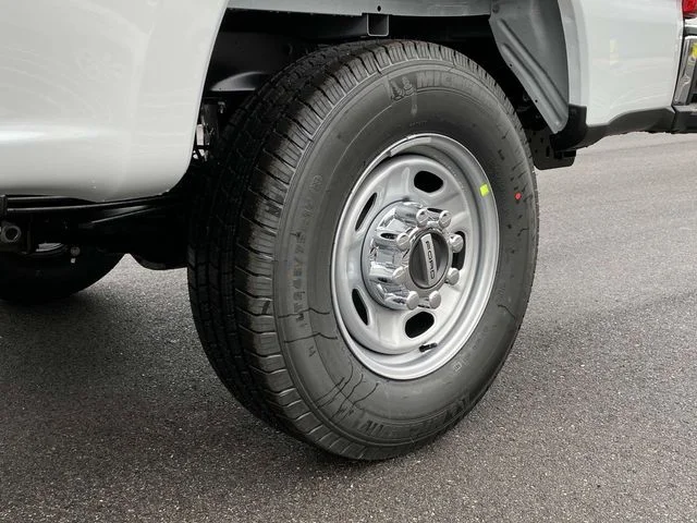 New 2026 Oxford White Ford F-250® XL image 9