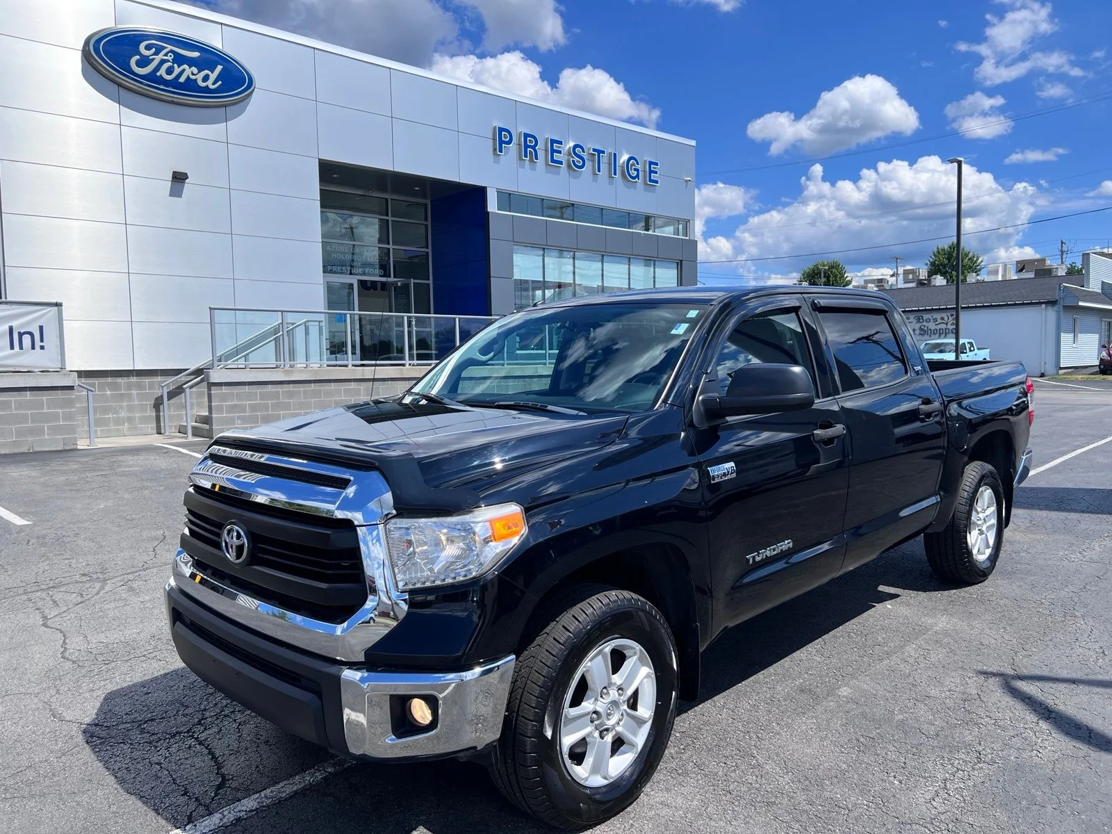 Used 2017 Black Toyota SR5 image 3