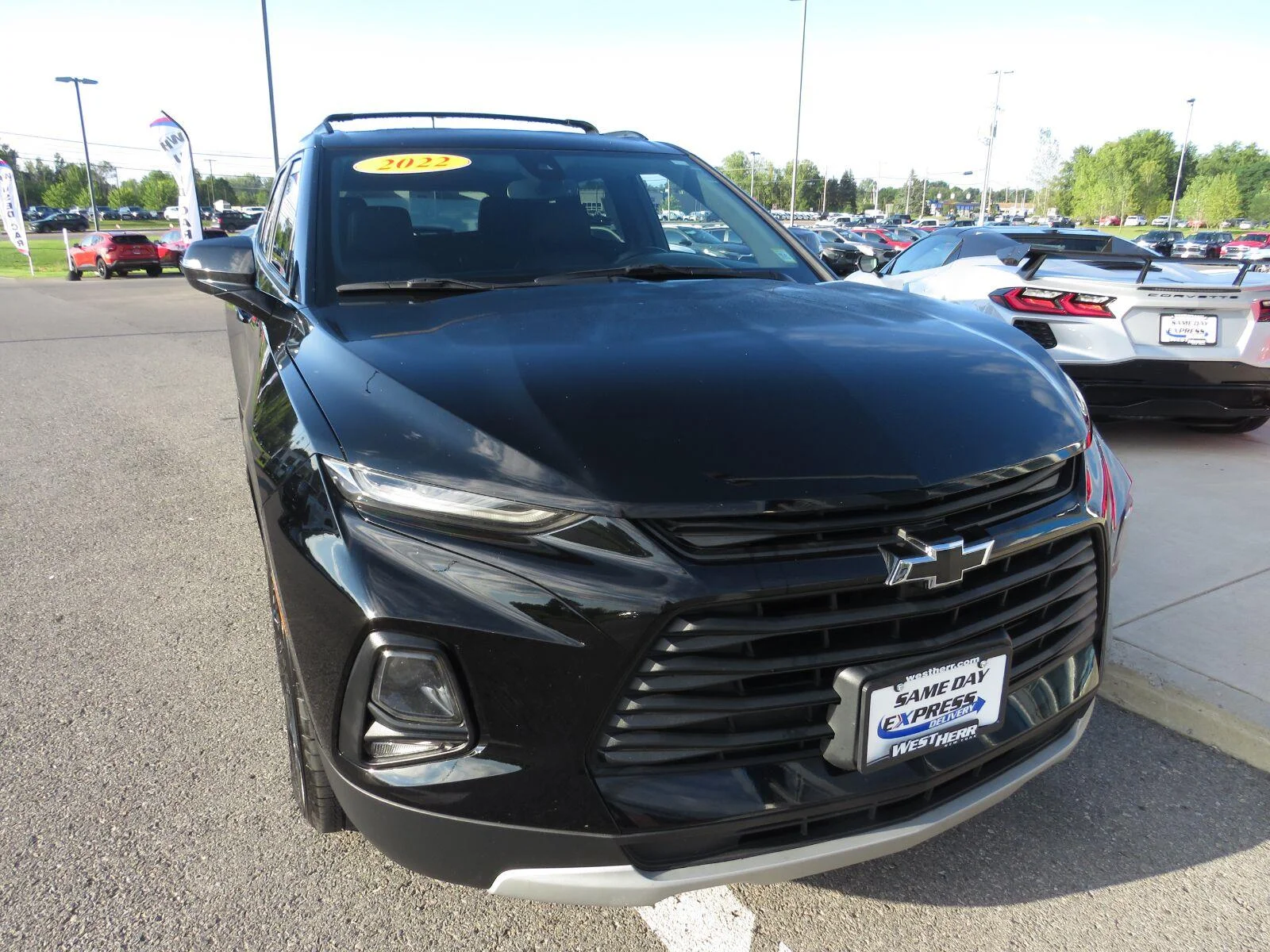 Used 2022 BLACK Chevrolet LT image 4