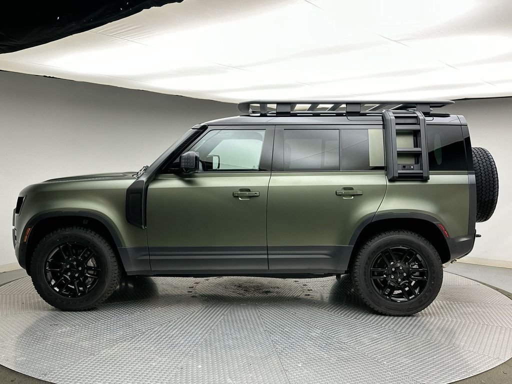 New 2026 Woolstone Green Metallic Land Rover S image 2