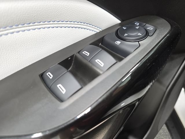 Used 2024 White Chevrolet LT image 26