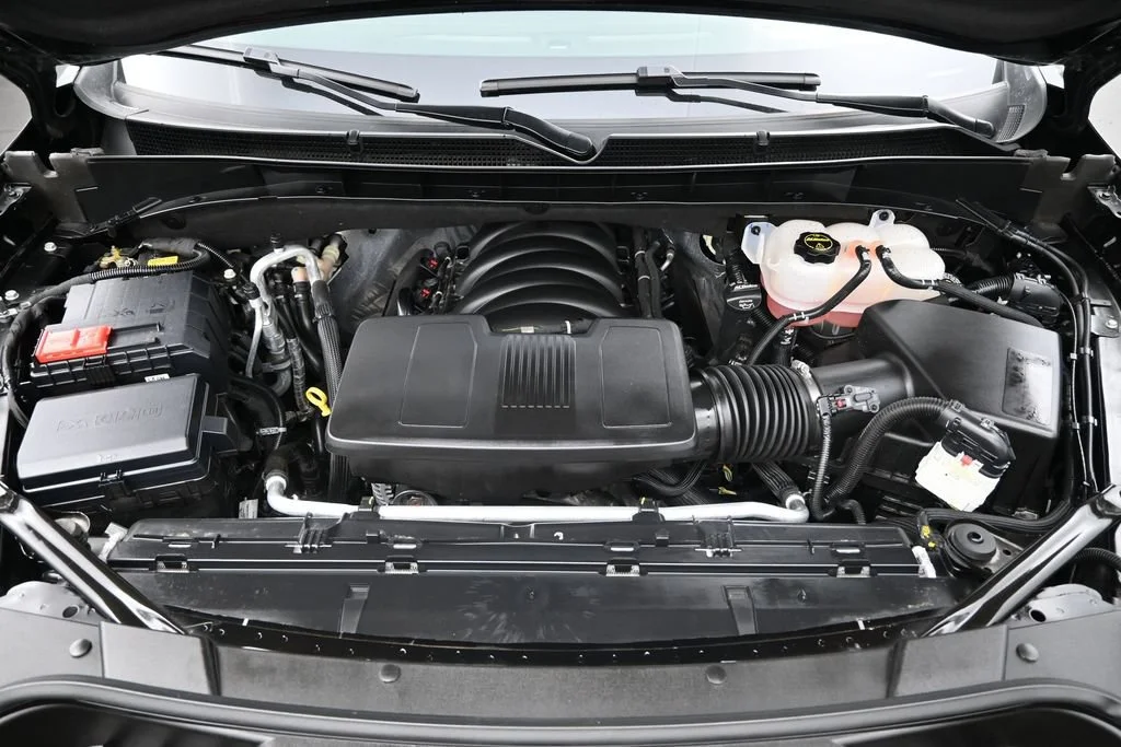 Certified Used 2024 Black Raven Cadillac Premium Luxury image 8