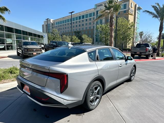 Used 2026 Steel Gray Kia LXS image 7