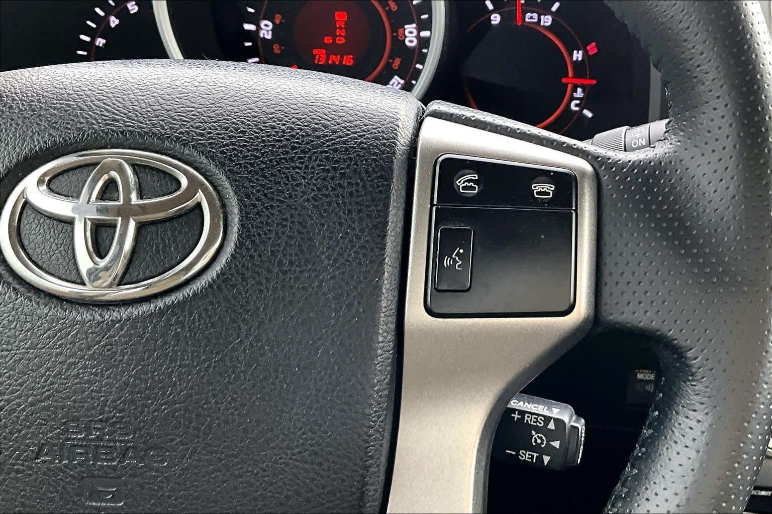 Used 2013 Blizzard Pearl Metallic Toyota Limited image 25