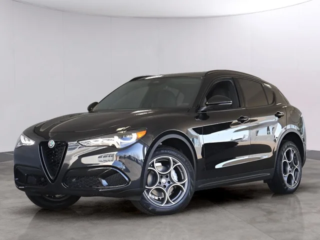 2025 Alfa Romeo Stelvio Base