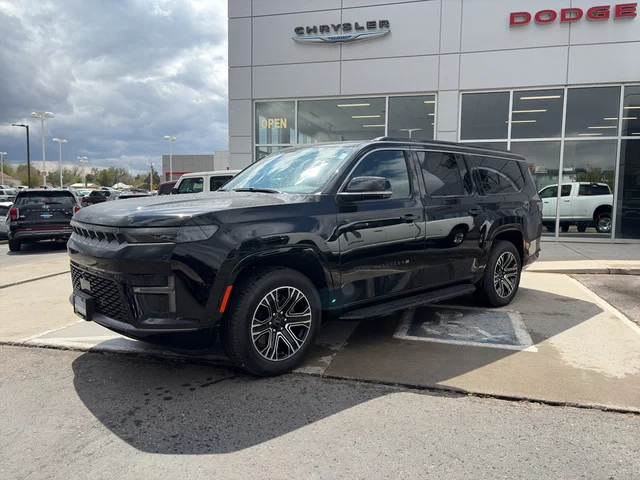 2026 Jeep Grand Wagoneer Base
