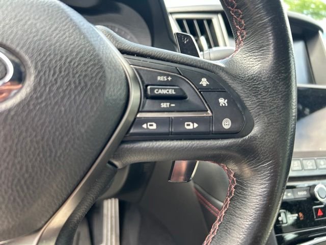 Used 2019 White INFINITI Red Sport 400 image 20