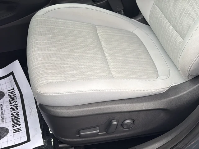 Used 2023 Gray Hyundai SEL image 18