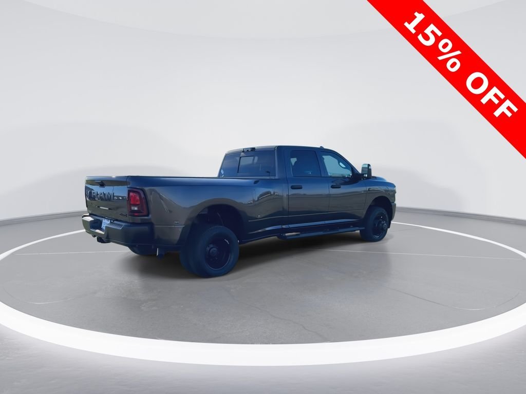 New 2026 Granite Crystal Metallic Clear-Coat Exterior Paint RAM Tradesman image 8