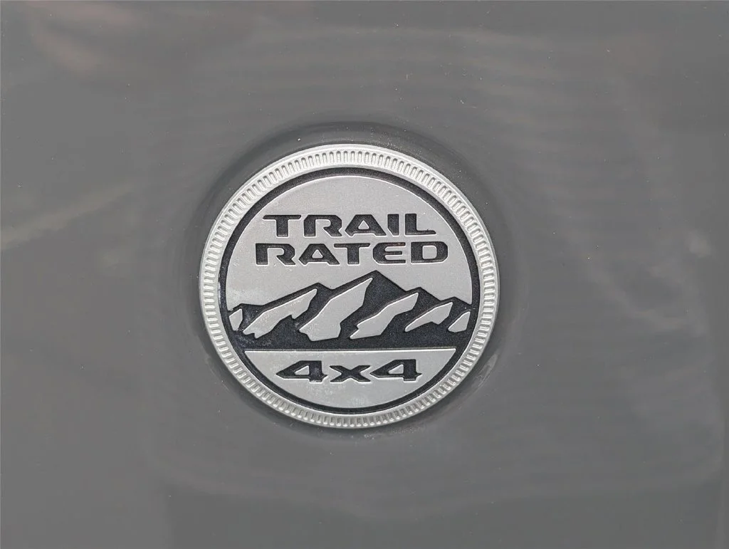 Used 2021 Sting-gray Clea Jeep Sport image 12