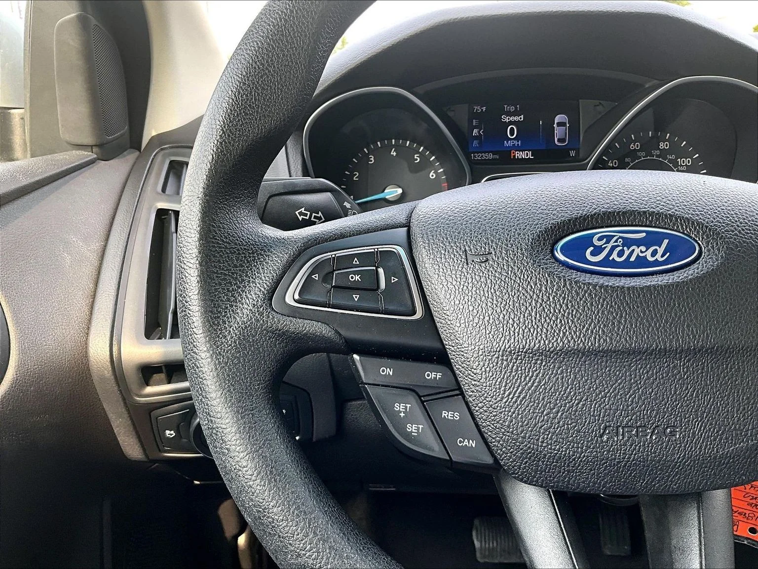 Used 2016 Silver Ford SE image 18