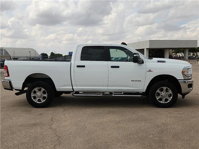 Used 2024 Gray RAM Big Horn 4x4 Crew Cab 6.3 ft. box 149 in. WB image 5