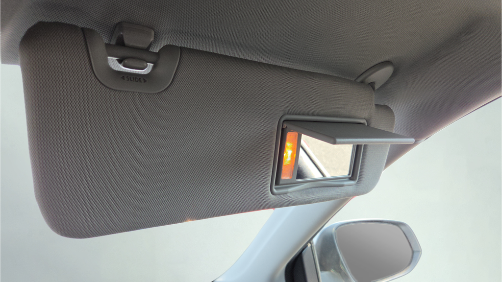 Used 2014 Silver Toyota XLE V6 image 54
