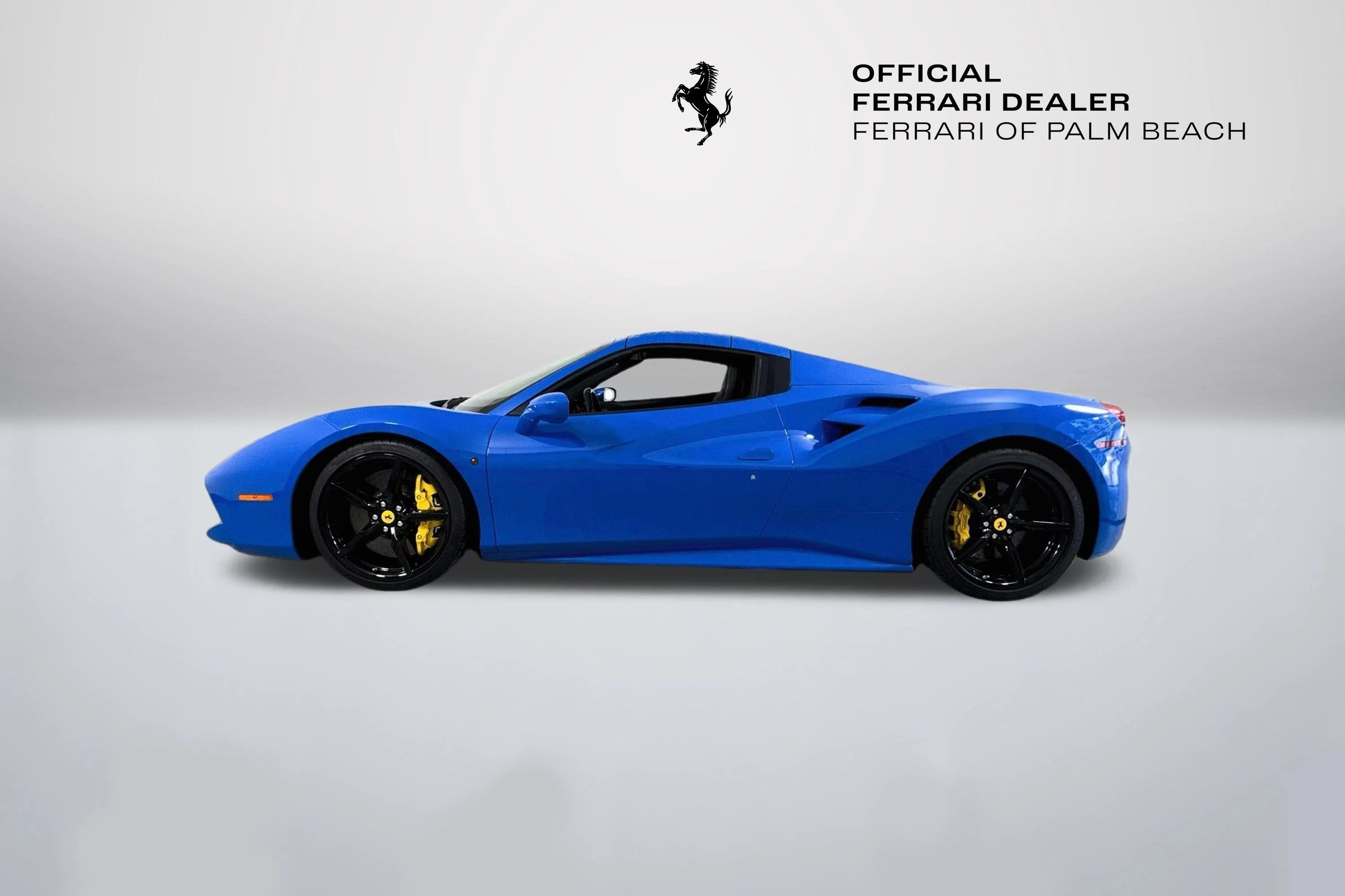 Certified Used 2017 Extra Sample Ferrari Base image 4