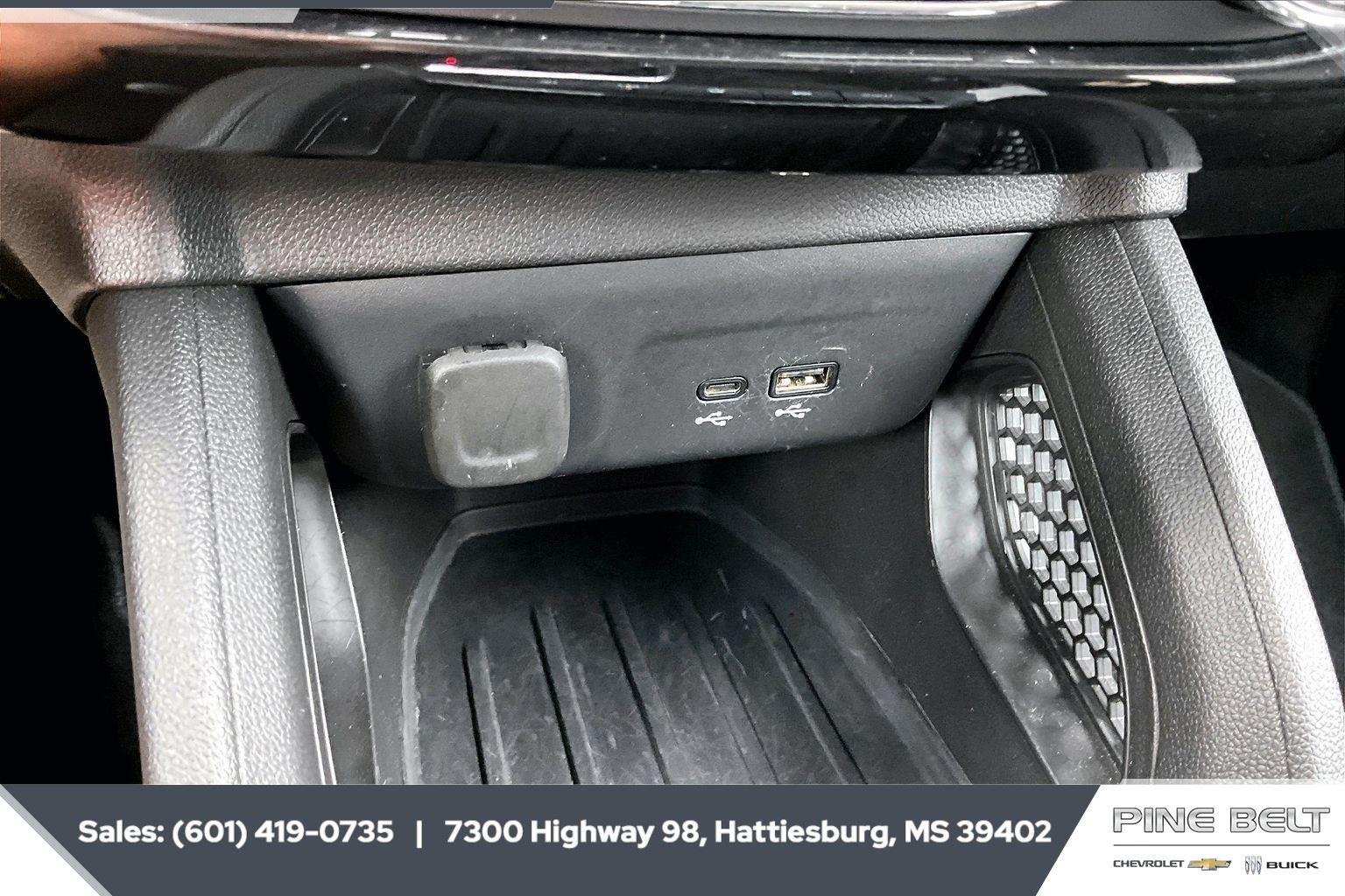 Used 2025 Mosaic Black Metallic Chevrolet RS image 26