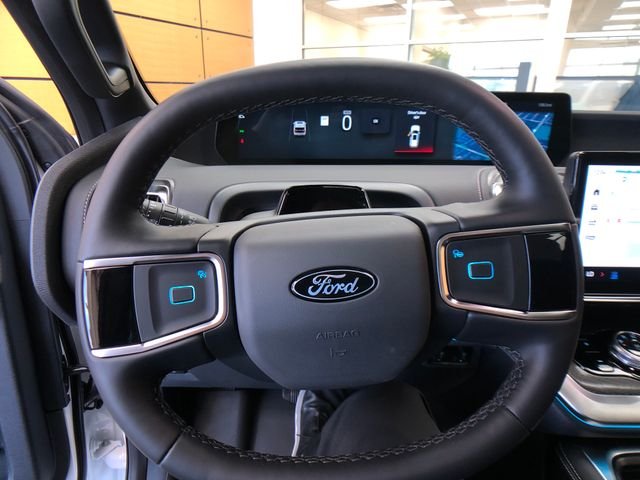 New 2026 Star White Metallic Tri-Coat Ford MAX Platinum® image 13