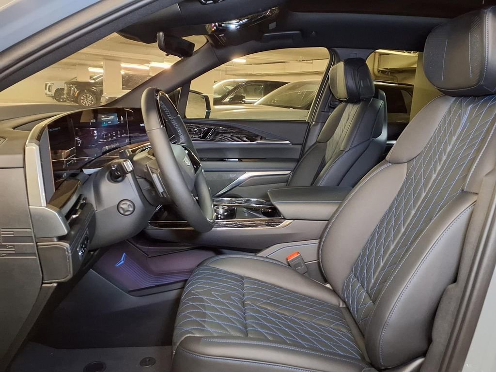 Used 2026 Luna Metallic Cadillac Sport image 15
