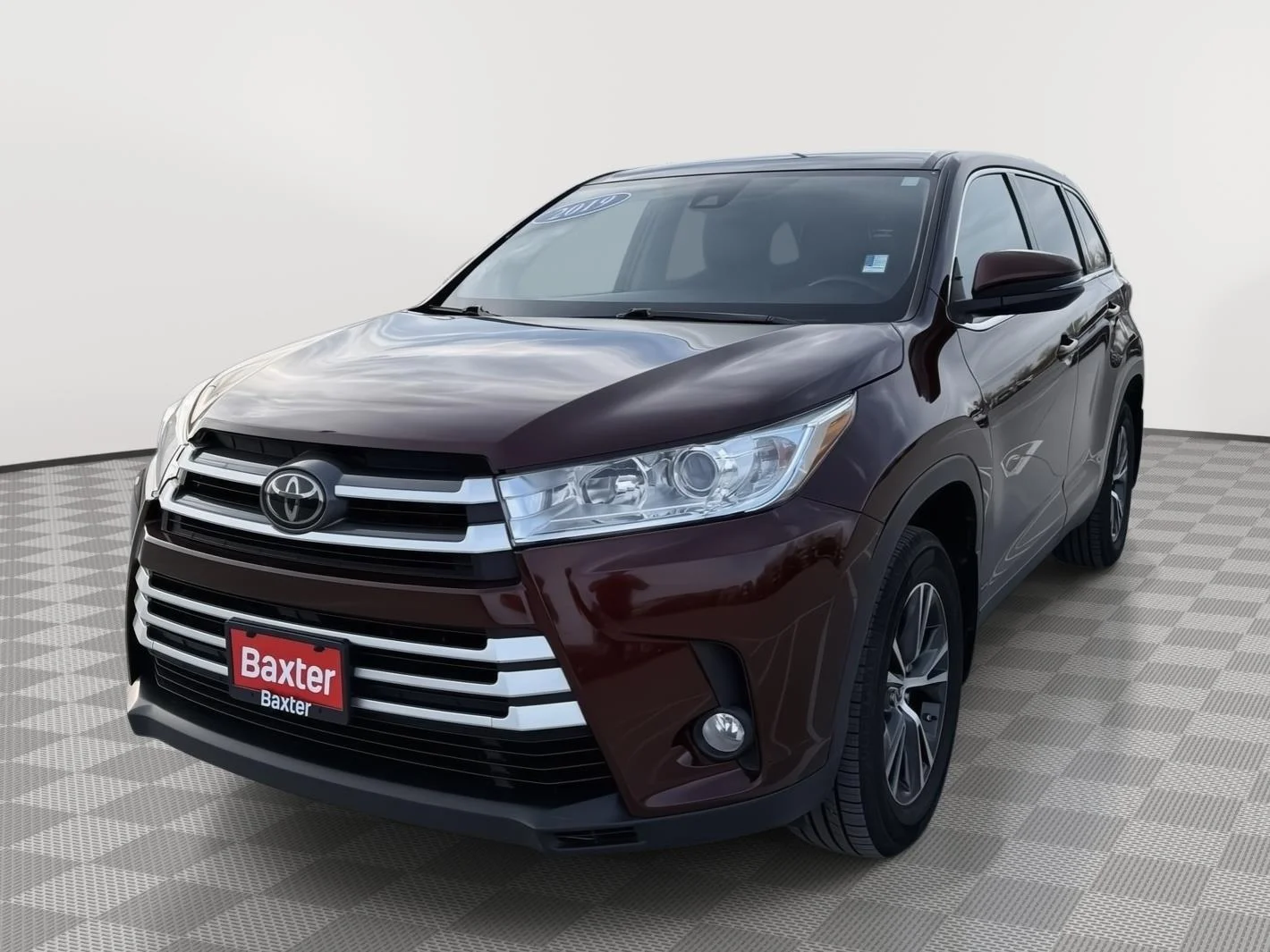 Used 2019 Ooh La La Rouge Mica Toyota LE Plus image 3