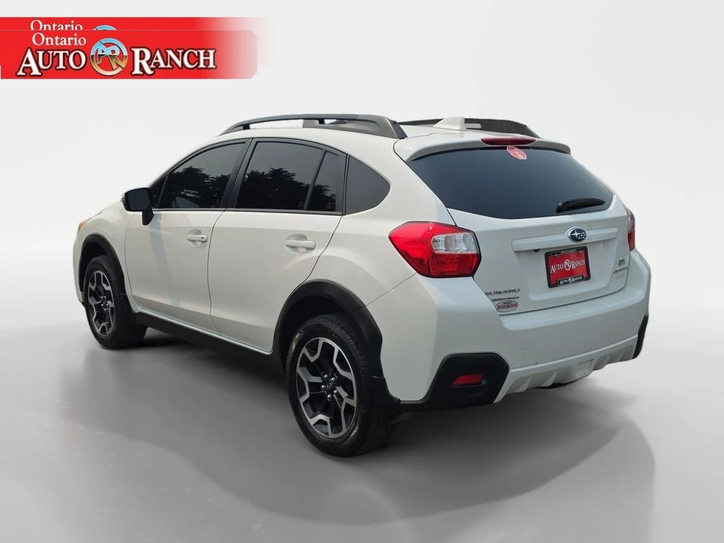 Used 2017 Crystal White Pearl Subaru Limited image 3