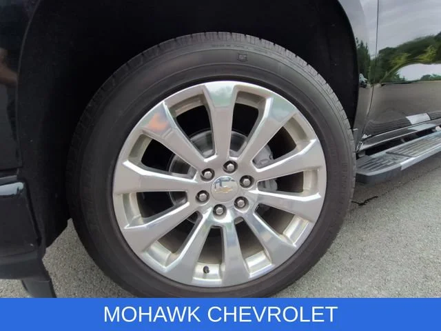 Certified Used 2022 Mosaic Black Metallic Chevrolet High Country image 35