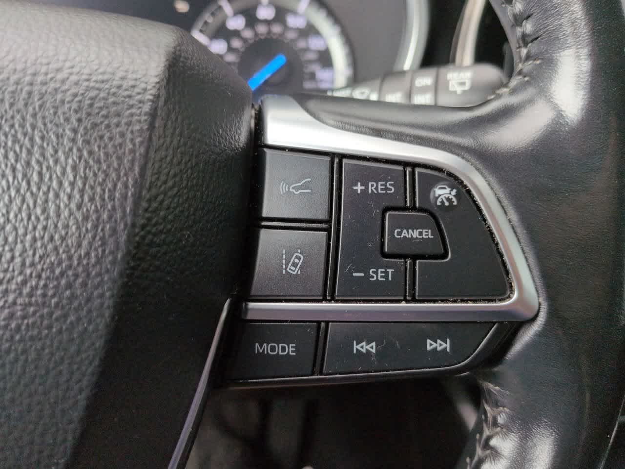 Certified Used 2021 Magnetic Gray Metallic Toyota Hybrid XLE image 26