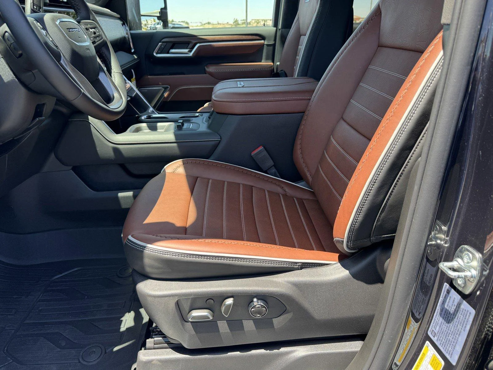 New 2026 Titanium Rush Metallic GMC Denali Ultimate image 17