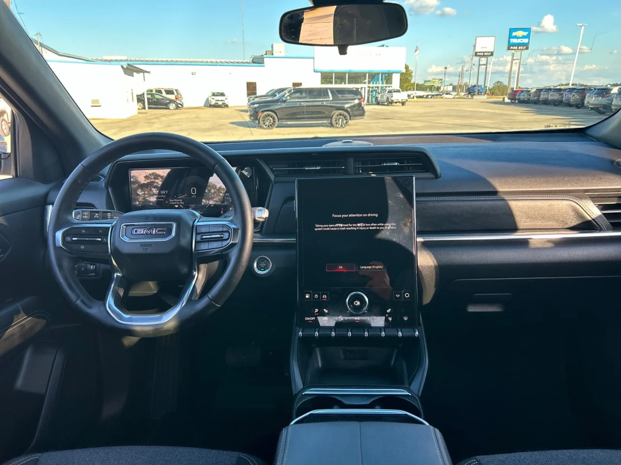 Used 2025 Summit White GMC Elevation image 24