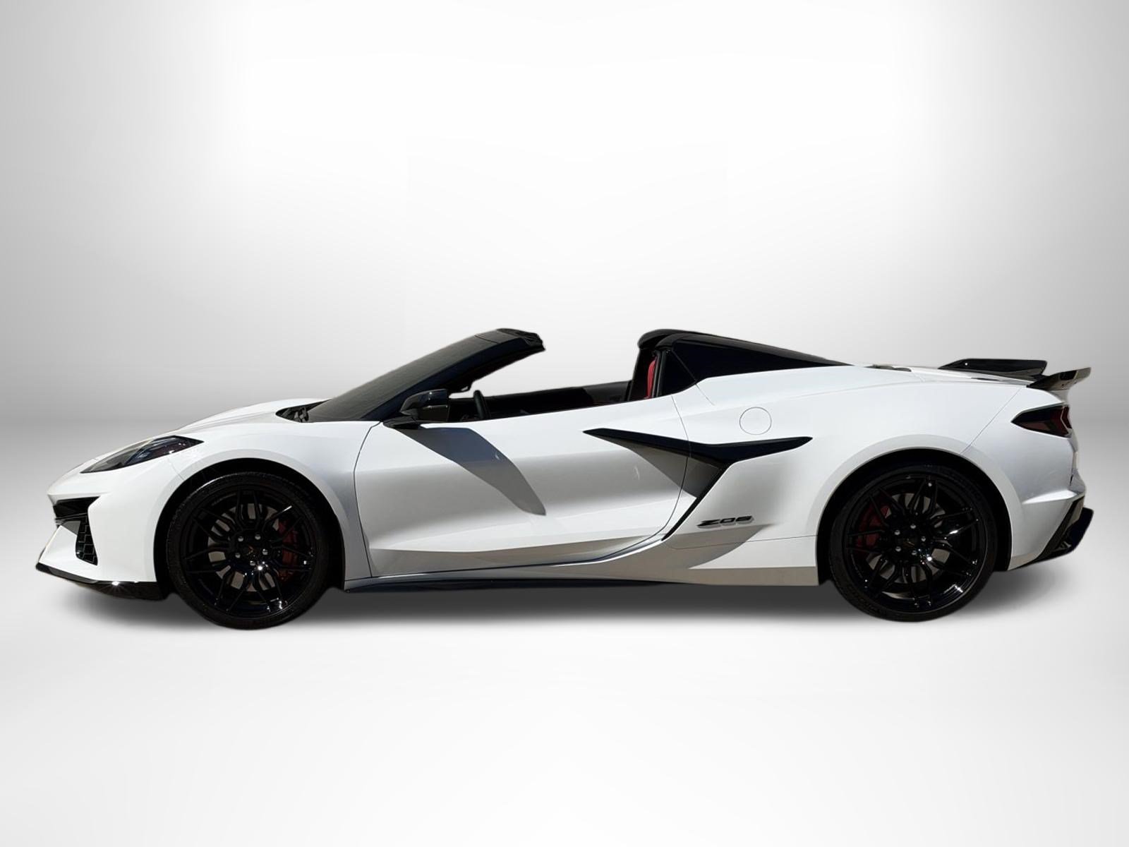 Used 2026 Arctic White Chevrolet Z06 2LZ image 7