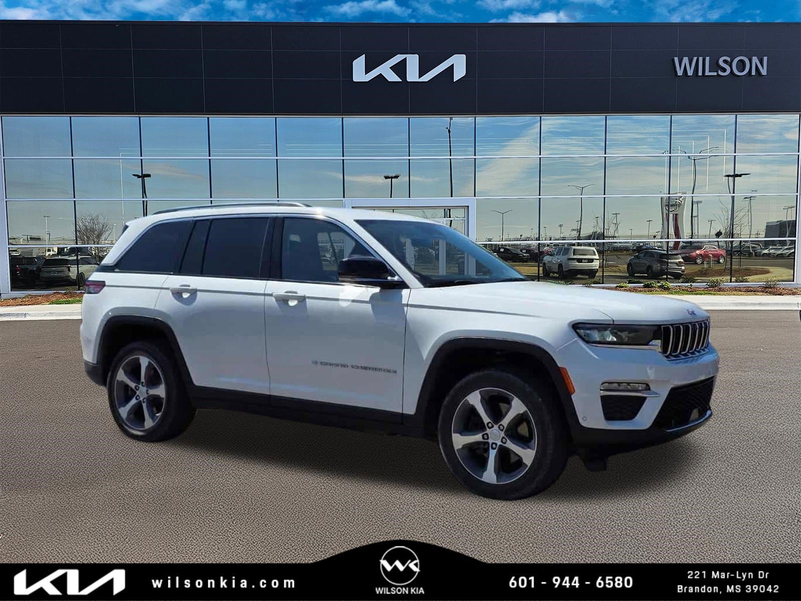 2023 Jeep Grand Cherokee 4xe 4x4's photo