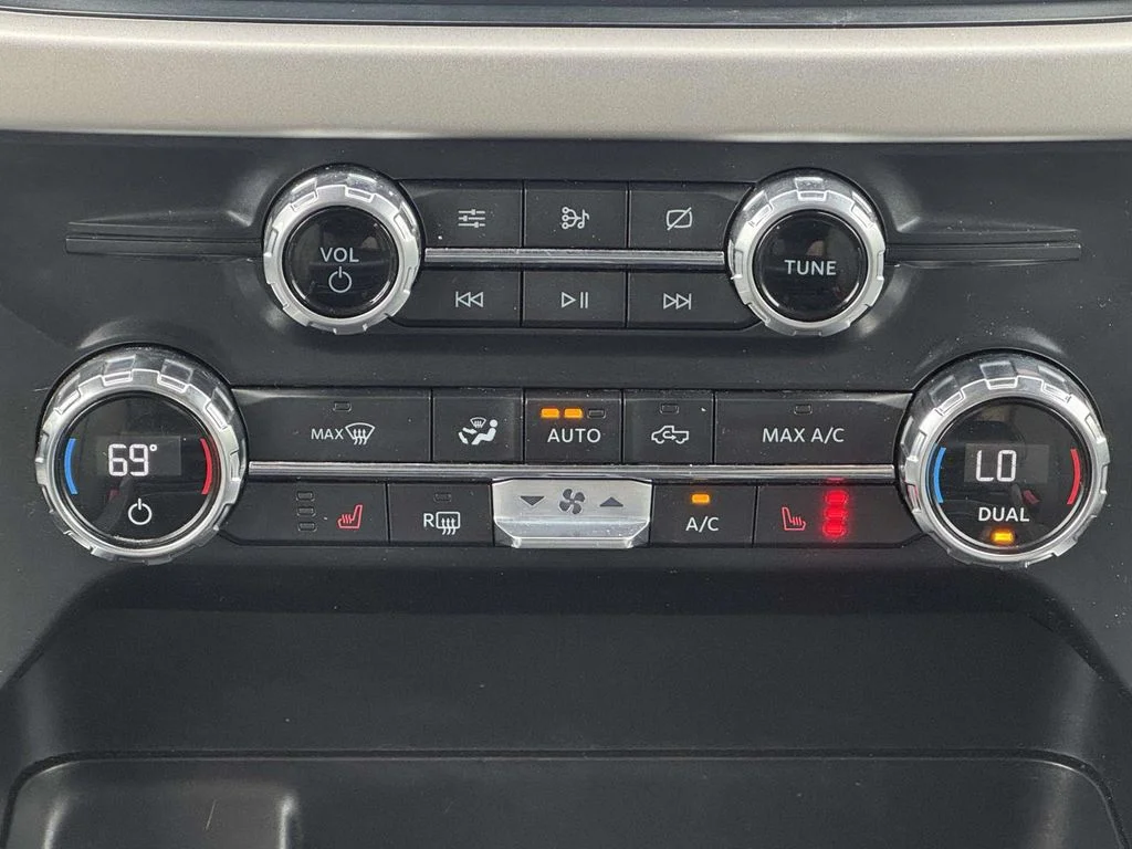Used 2021 Silver Ford XLT image 20